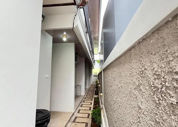 بيت ضيافة Nugraha جيمباران